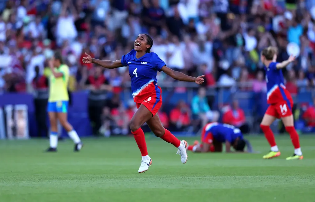 Naomi Girma (United States) transferred to Chelsea for a record amount !!!