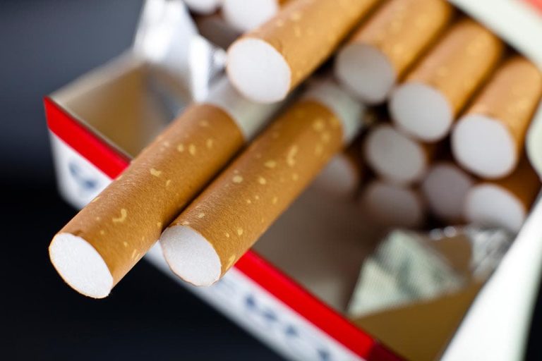 Of interest for smokers…these new cigarette prices in Morocco (photo)