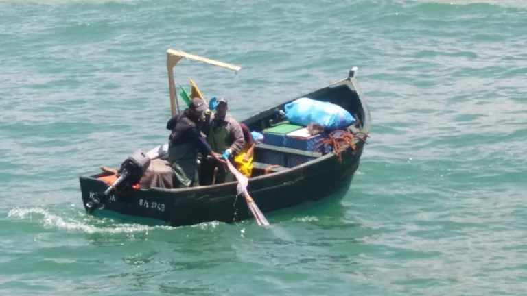 Spanish Civil Guard confiscates Moroccan fishing boat for violation of territorial waters