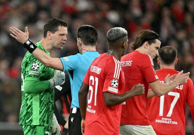 Szczesny errors put Barcelona in trouble against Benfica (video)