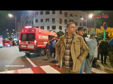 L'accident de la route le plus dangereux du réveillon du Nouvel An... un haut fonctionnaire conduisant une voiture à une vitesse folle est entré violemment en collision avec un taxi