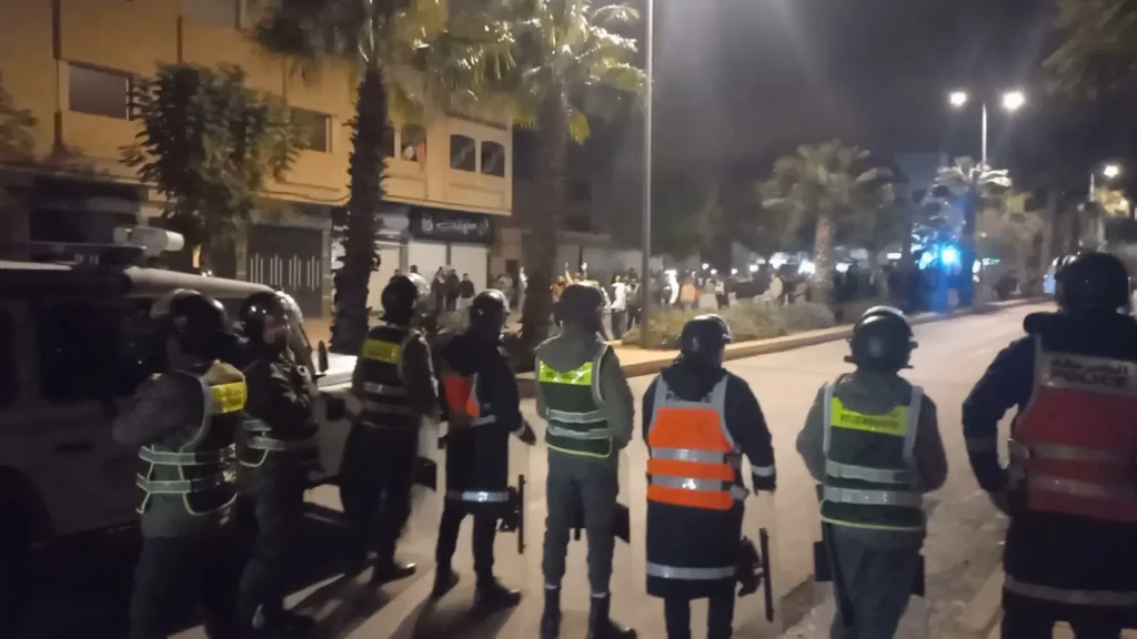 Oujda .. an electric meter explosion increases terror in the attachment of the University of Muhammad I and leads to demonstrations for students (photos)