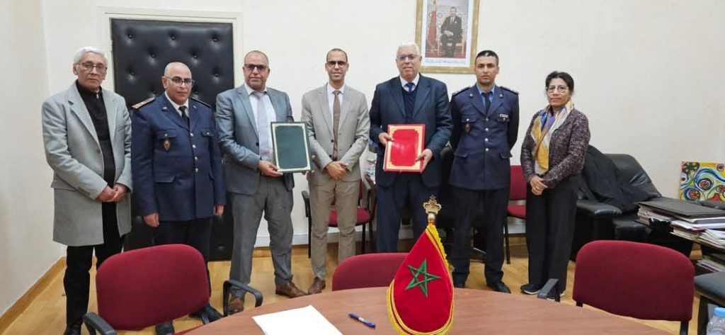 Sign a partnership agreement between the Directorate of Education in Settat and the penitentiary institutions of Settat and Ibn Ahmed (Tire)