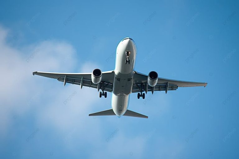 Air terror in Bani Ansar. Spanish planes fly to a frightening height