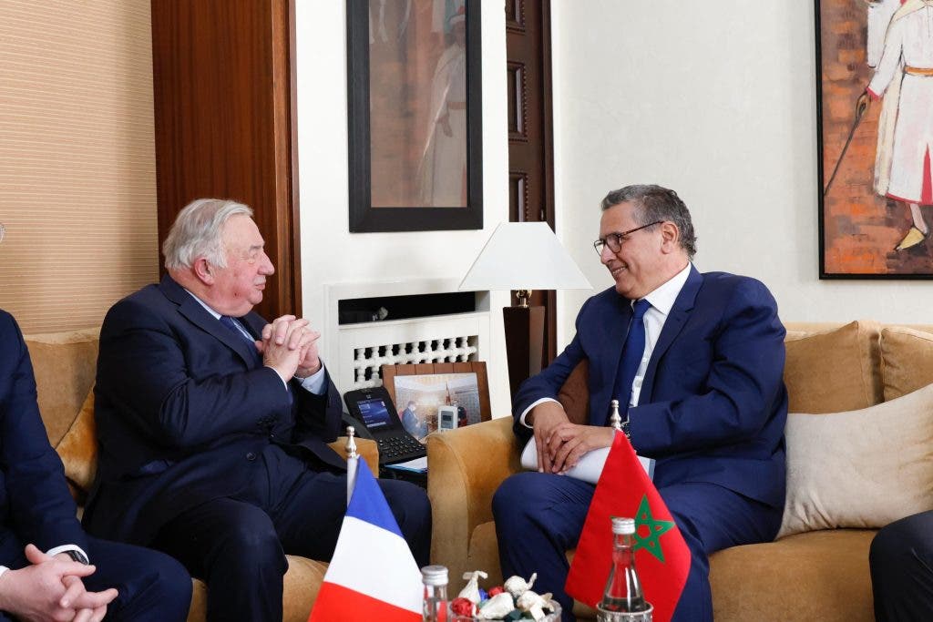 Akhenous receives the French president to improve bilateral relations