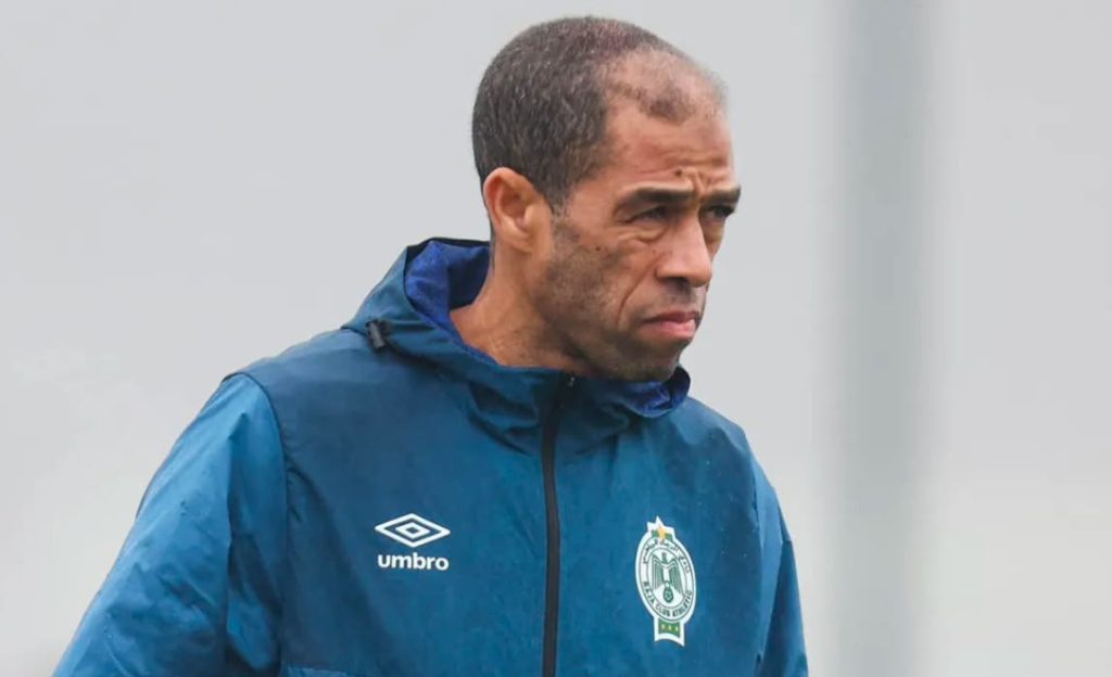 Al -Rajaa Sports cancels his contract with Hafez Abdel -Sadiq