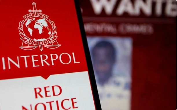 Les algériens continuent de massacrer les français chez eux: interpol recherche un Algérien de 18 ans pour le meurtre d’un jeune Français à Saint-Étienne
