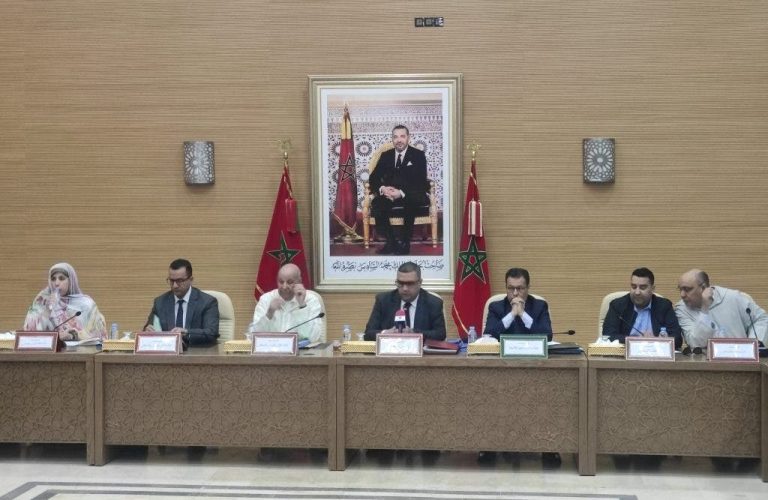 Le Eye El -Sakia Al -Hamra Distribution Council organizes its regular session for February