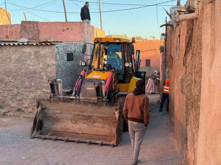Marrakech .. The authorities destroy the random buildings in the vertigo "tafu"