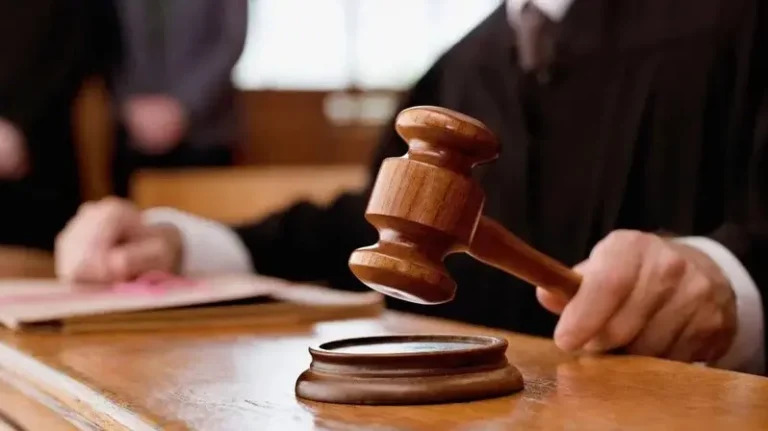Mekns .. The deposit of 3 people, including two imprisonment, for fraud