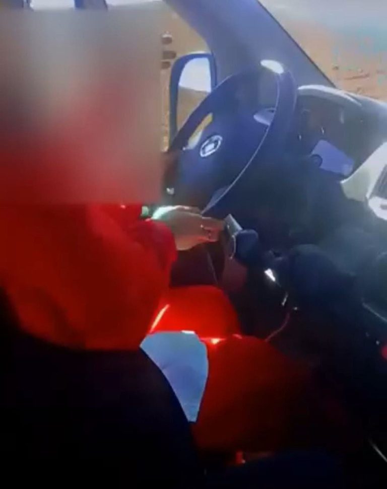 SAFI: a school transport driver puts a student on his legs and ignites general anger