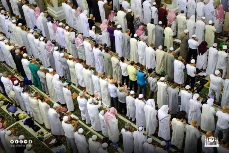 Saudi Arabia prevents the dissemination of Tarawih prayers through the media during Ramadan