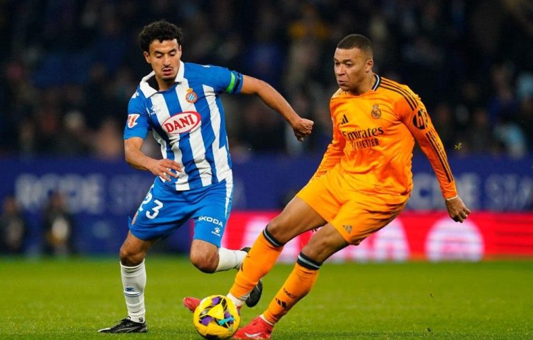 Spanish newspapers praise the performance of the Moroccan Omar Al -Hilali (photos)