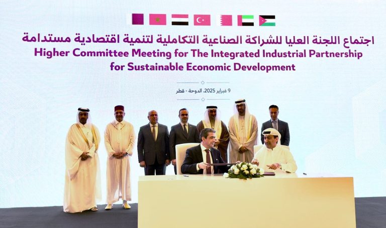 The "Africabreb coalition" celebrates the signing of an investment agreement between Morocco and the Emirates