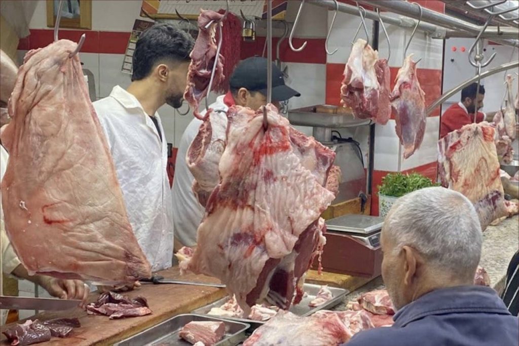 The butcher hosts the royal decision "Al -Hakim" and expects their profession to recover