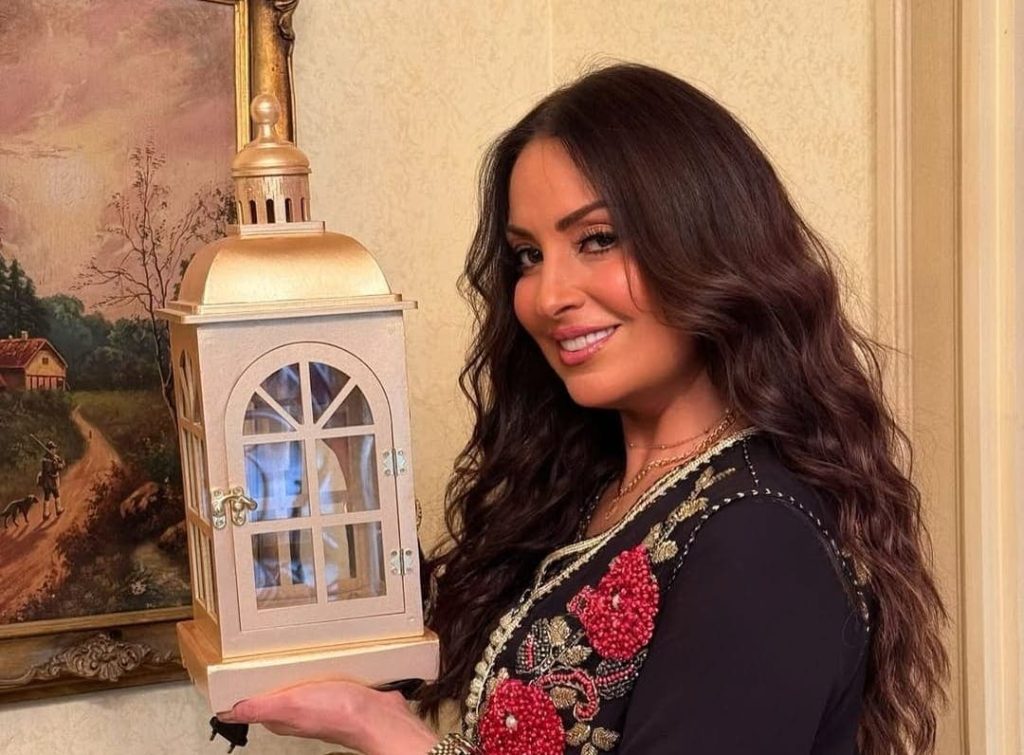 Nermin El -Faki dazzles his fans with an elegant Ramadan look in the Moroccan caftan (photos)