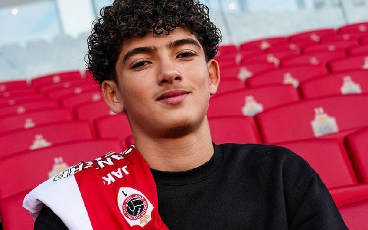 According to Africofoot, Atlético Madrid and Bayern monitor the young Berkanais of the Royal Antwerp FC Youssef Hamdaoui