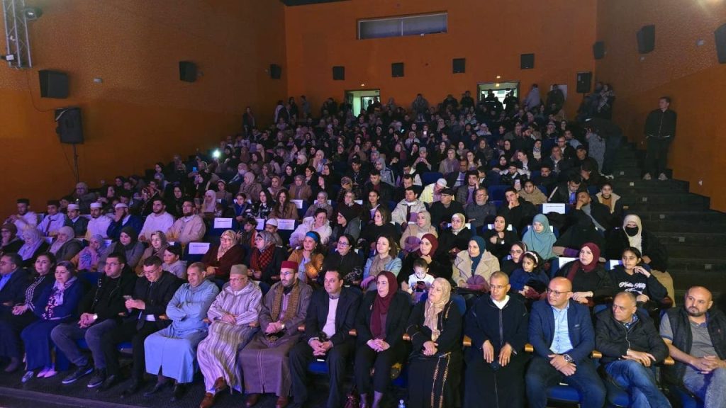 Al -Hoceima embraces the second version of the evening and rents the evenings