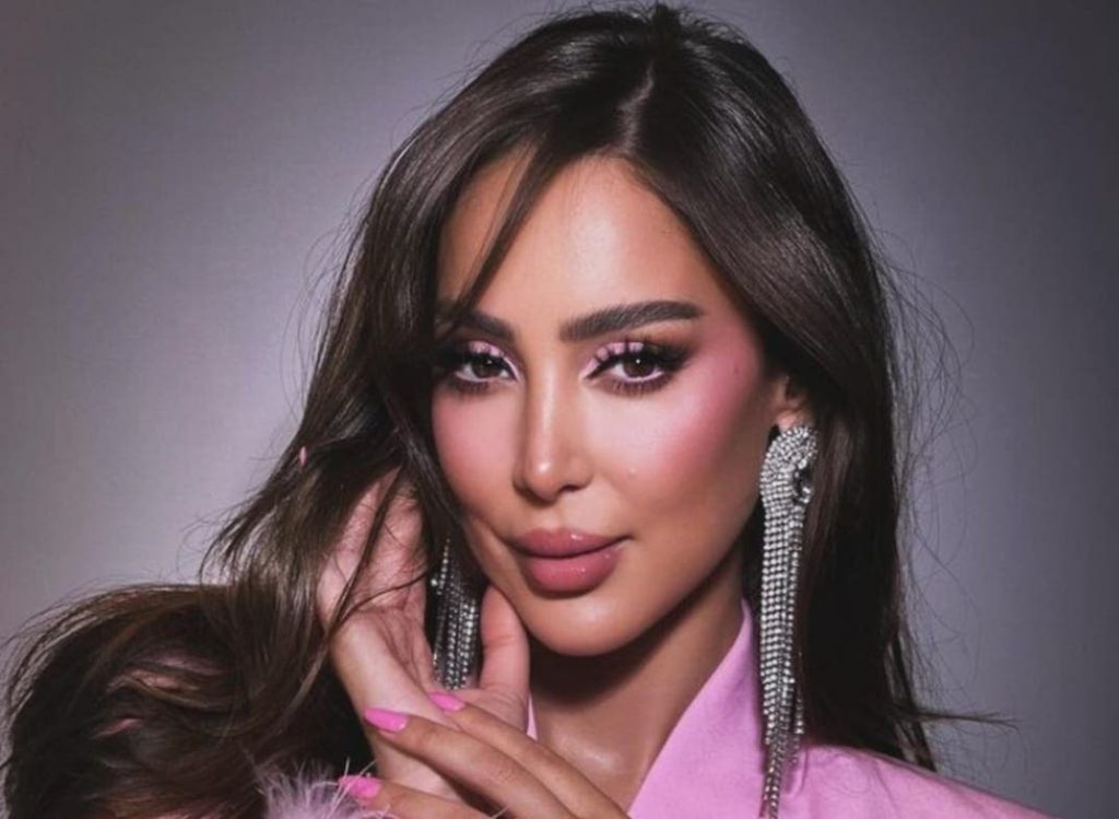 Basma Bousil appreciates the distinguished family times with her children on the banks of the Nile (photo)