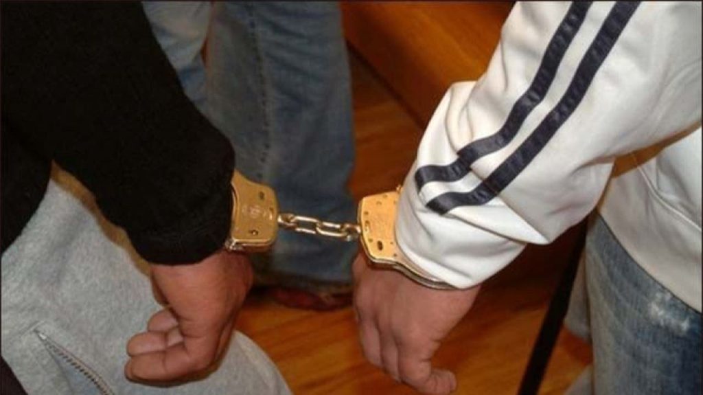 Conduct two brothers at the arrest in Tangier
