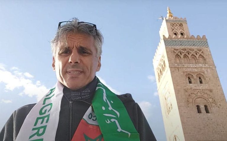 Marrakech's security stops the Algerian activist, "Nkaz", after his "Khenchela", Koutoubia,