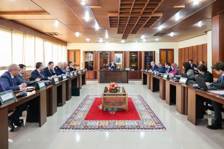 Mr. Kayouh chairs a meeting on the development of the study of the national master plan for airports