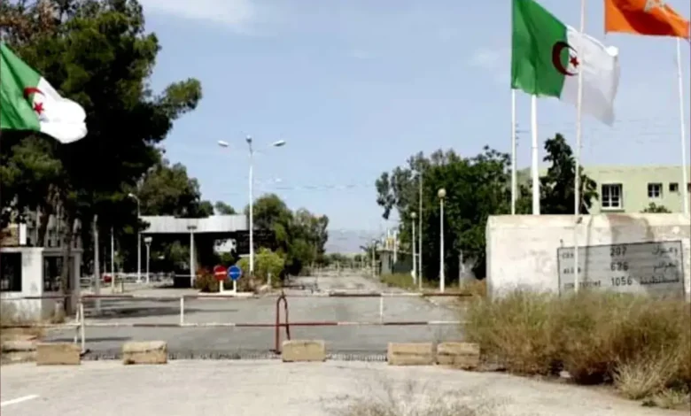 Oujda .. Morocco offers Algeria a drug dealer through the border crossing