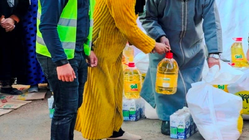 Ramadan and the distribution of supplies. Tunnels in secret and another in public