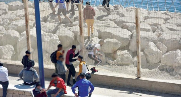 Report. Morocco succeeds in reducing the flows of migrants to Europe