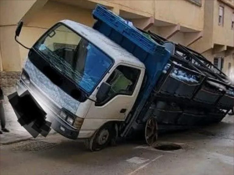 Taza .. a truck accident reveals infrastructure flaws and raises the anger of the population