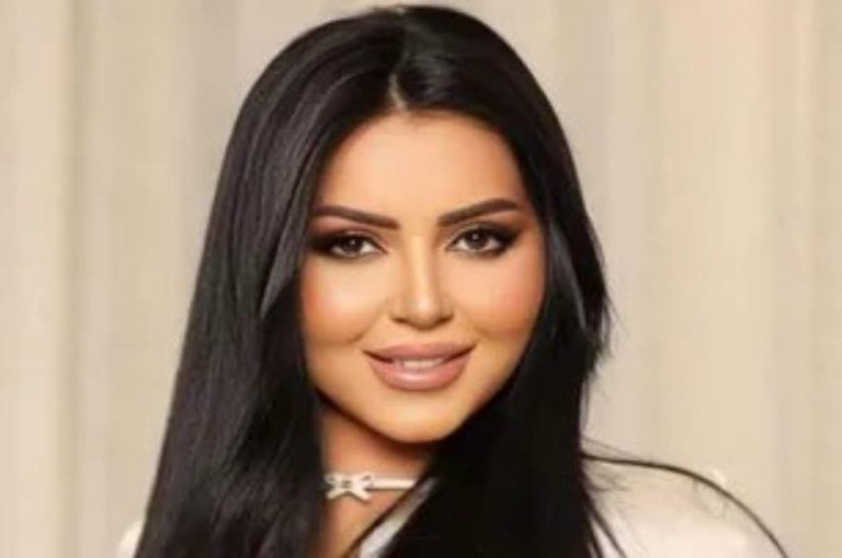 The artist Enas al -Najjar is in a coma and his state of health is critical