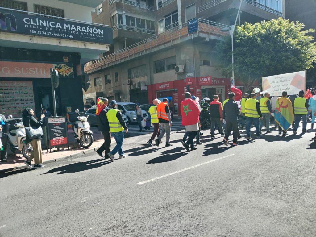 Almeria .. The Moroccan community protests to change the Moroccan driving license