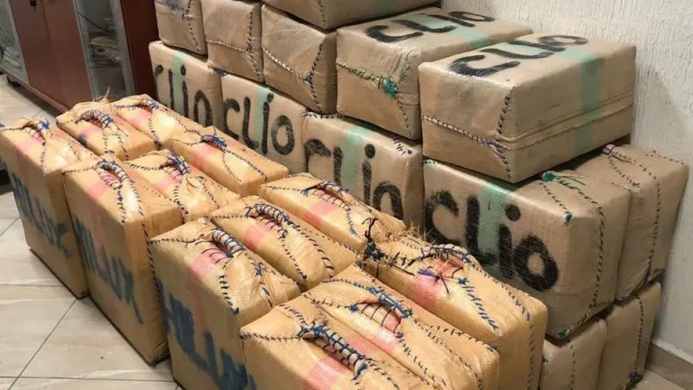 A painful blow for the international smuggling of the mafia in Nador ... thwarting the smuggling of a huge hashish expedition to Europe