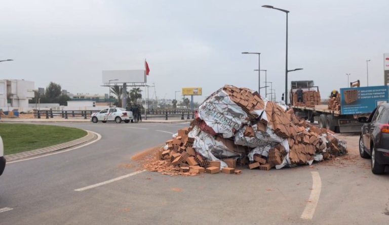 Due to the additional charge ... a wage truck on the Azemmour road