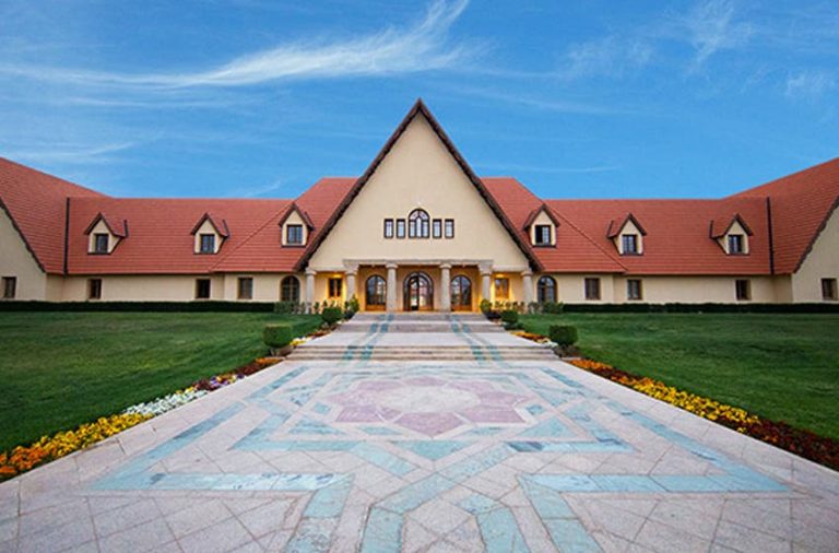 Ifrane .. Aquaine University concludes its month for entrepreneurship "Project challenge"