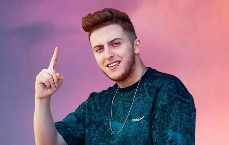 Lazaro returns with "Alo doctor" after success