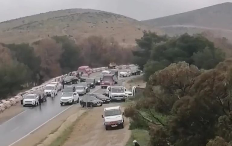 Oujda Anjad .. a serious traffic accident in the Carbouz region following a light car reversal
