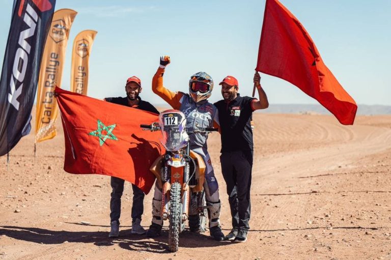 Rally "Moraoko Desert Challenge", travelers in El -Ayoun