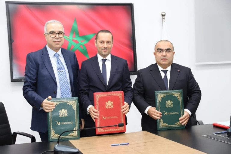Sign a partnership agreement to improve the quality and derivatives of blood services