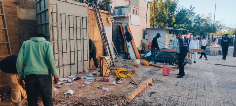 Taza .. The continuation of the process of demolishing stands on rue Allal Al -fassi in preparation for the main preparation workshops