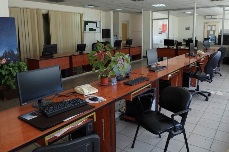 Taza .. notification of dirt advice to activate the inner patrol against "absent" employees