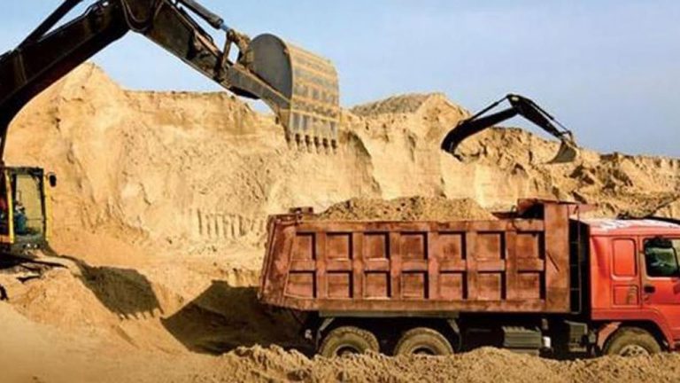 The Al -Widan group in Marrakech faces an environmental disaster due to the exploitation of a random sand career (photo)