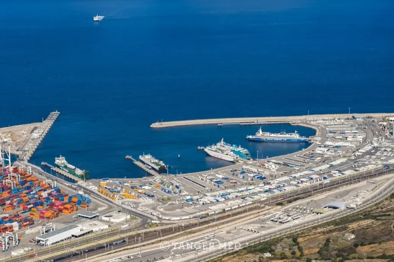 The reality of the Israeli ship loaded with arms in Tangier Port (Bayan)