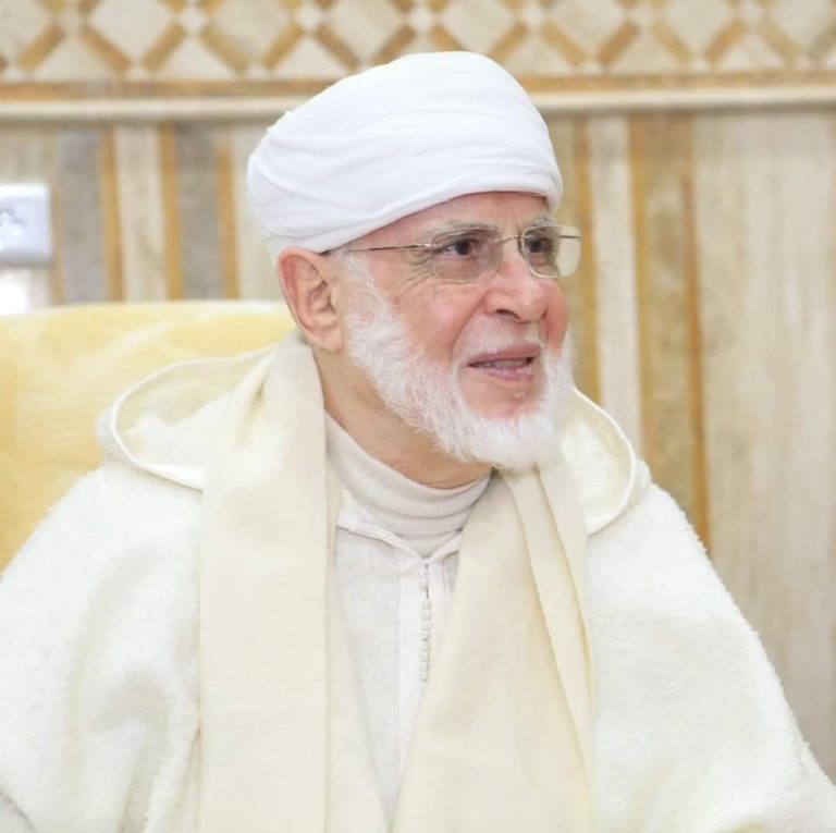 The sheikh of the Qadiriya Bodhishiya method is a call to strengthen the spiritual link and to adhere to the right approach