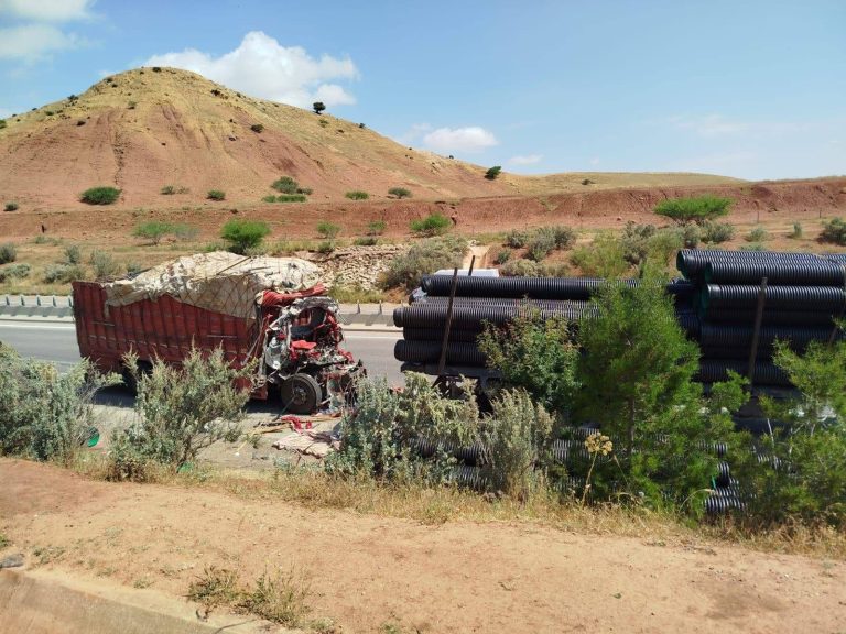 6 people were killed in a serious traffic accident between Khamisat and Meknes