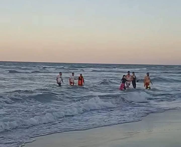 Aoun Salad saves two women from drowning in Martil Beach