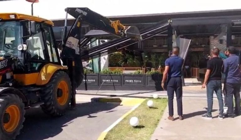 Boskoura authorities reach "money owners" and the demolition campaign affects luxurious residences