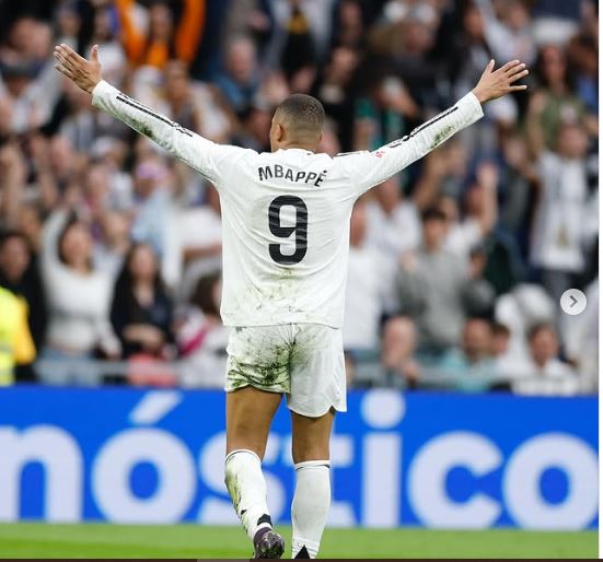 D-28: Kylian Mbappé, from record to record