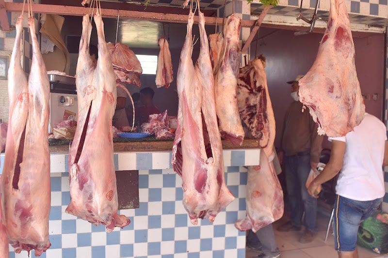 Families use the acquisition of red meat and its storage and prices are again ignited
