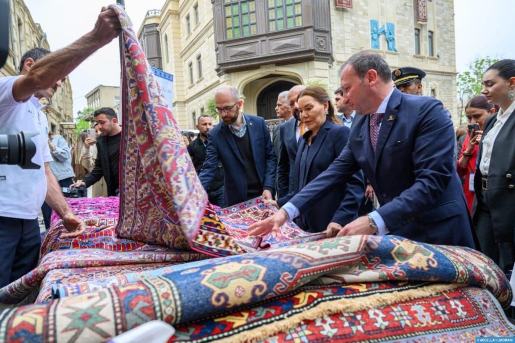 Princess Lalla Hasna visits the Azerbaijan carpet festival